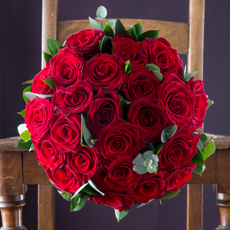 12 Or 24 Opulent Red Roses