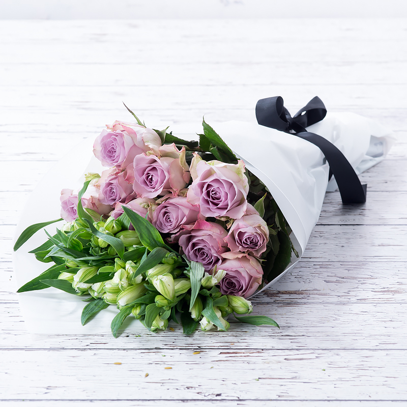 Lilac RoseandAlstro Cut Flowers Gift Set